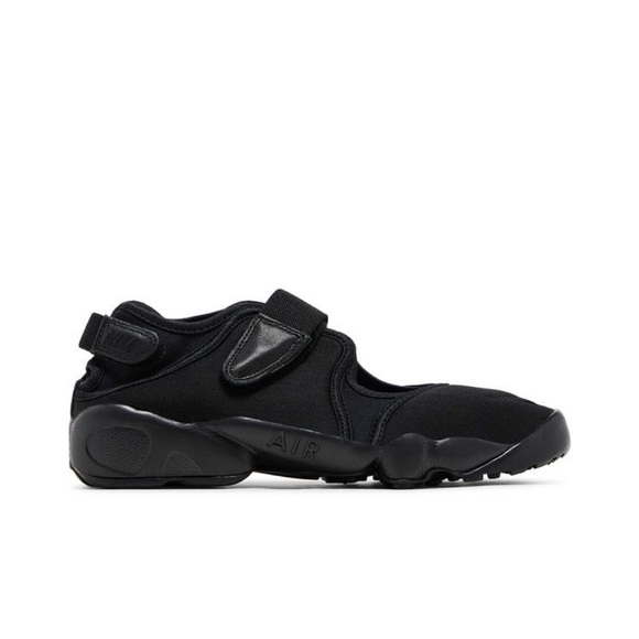 Nike Women’s Air Rift ‘Triple Black’ - Picture 3 of 5